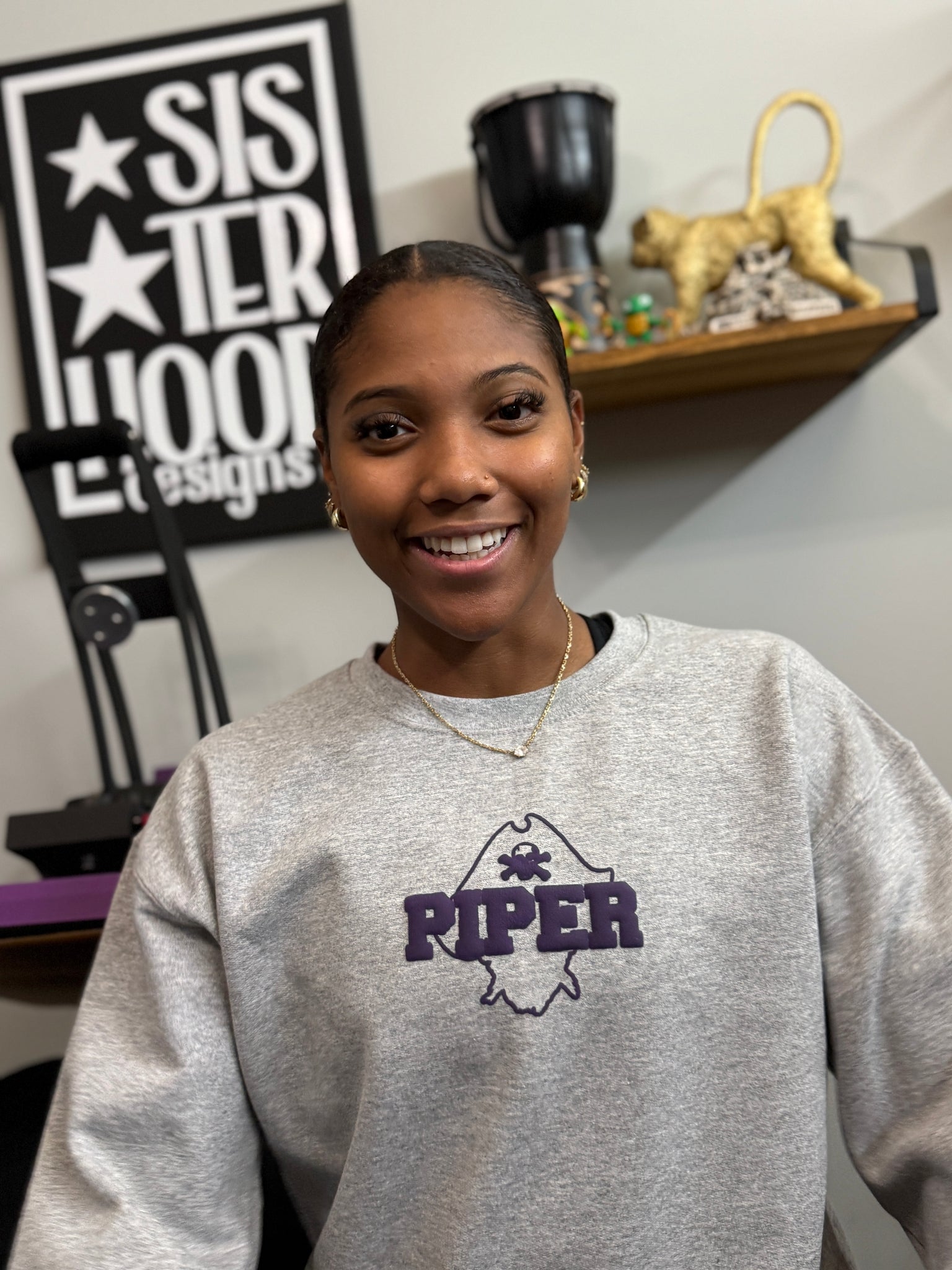 Shoulder-to-Shoulder Piper (Sweatshirt)