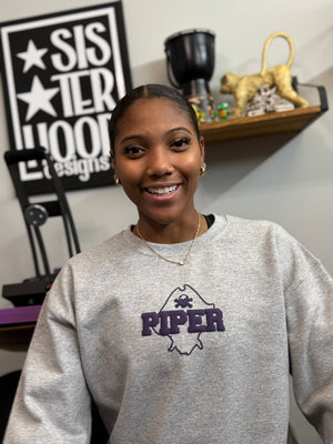 Shoulder-to-Shoulder Piper (Sweatshirt)